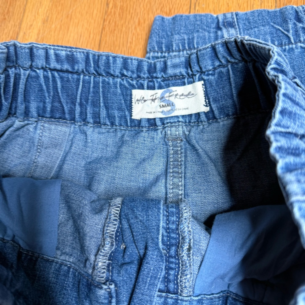 Free People Sawyer Pull On Boyfriend Jeans, size S NWT - Picture 3 of 5